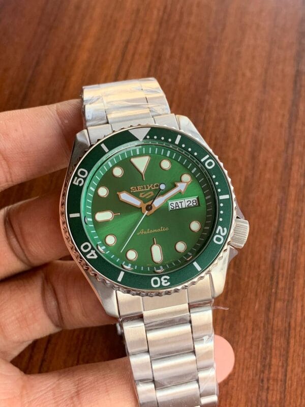 SEIKO Green Dial Watch