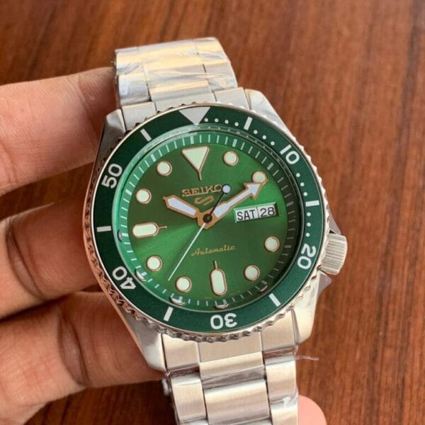 SEIKO Green Dial Watch