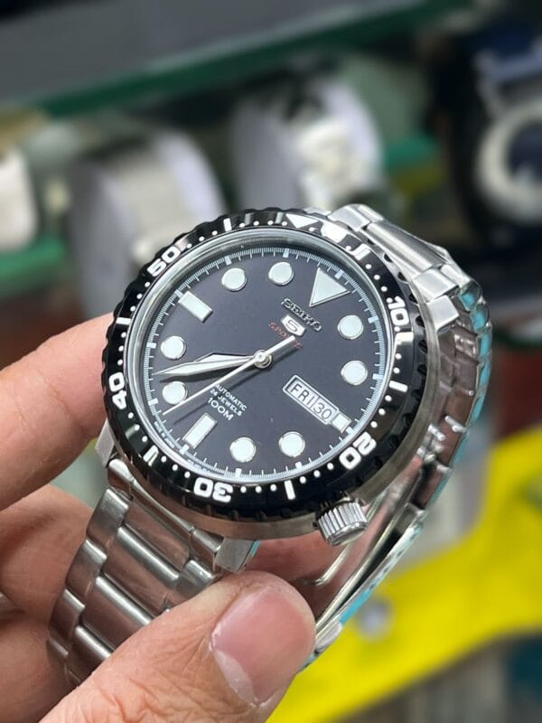 SEIKO 5 SPORTS AUTOMATIC MENS WATCH - Image 4
