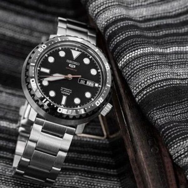 SEIKO 5 SPORTS AUTOMATIC MENS WATCH