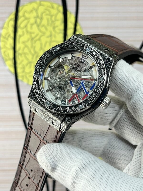 HUBLOT MENS WATCH - Image 4