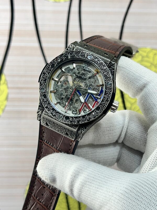 HUBLOT MENS WATCH - Image 2