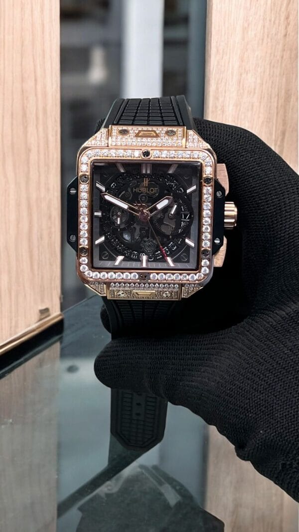 HUBLOT MENS WATCH - Image 4